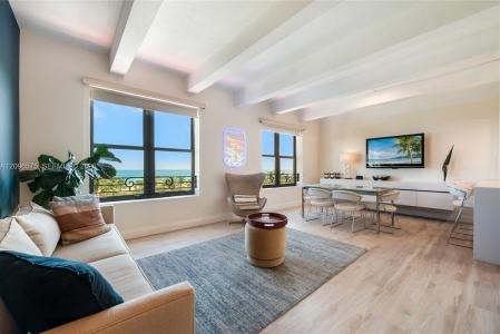 1330 Ocean Dr R5D, Miami Beach, Florida 33139, USA