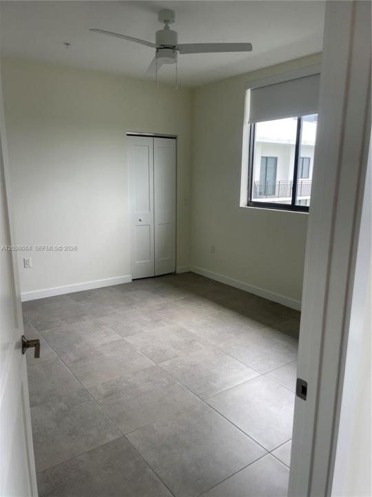 16395 Biscayne Blvd 2011, North Miami Beach, Floride 33160, États-Unis