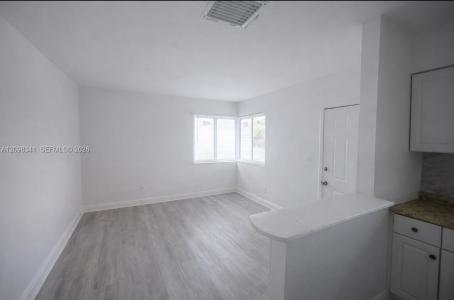 1070 NE 80th St 2, Miami, 플로리다 33138, 미국