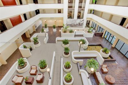 600 Biltmore Way 306, Coral Gables, Флорида 33134, Соединенные Штаты