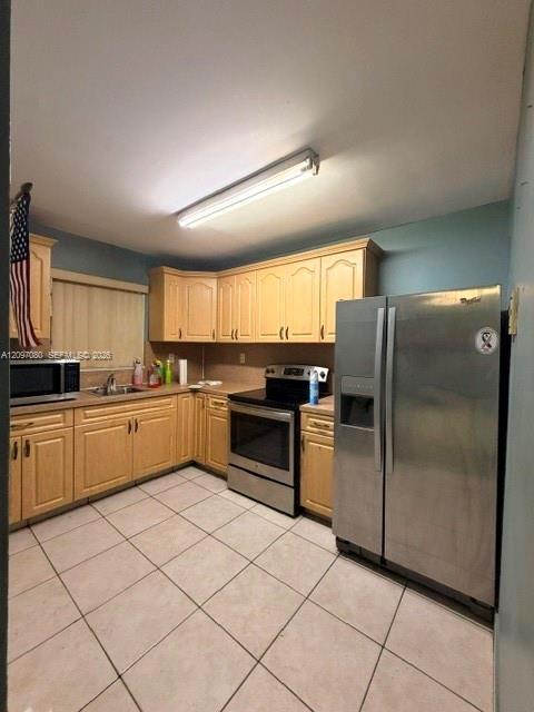 1111 NW 19th Ave 203, Miami, フロリダ 33125, アメリカ合衆国