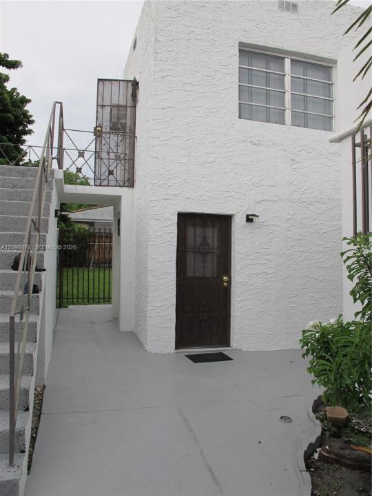926 SW 10th Ave Eff., Miami, 佛罗里达州 33130, 美国