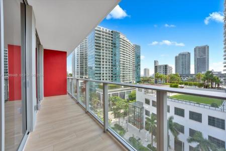 90 NE 32nd St 908, Miami, Флорида 33137, Соединенные Штаты