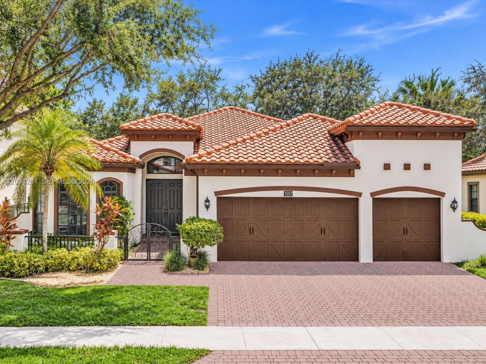 3557 NW 87th Ave, Cooper City, फ्लोरिडा 33024, संयुक्त राज्य अमेरिका