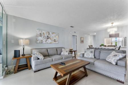 7807 Golf Cir Drive 305, Margate, フロリダ 33063, アメリカ合衆国