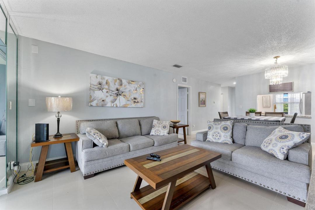 7807 Golf Cir Drive 305, Margate, Floride 33063, États-Unis