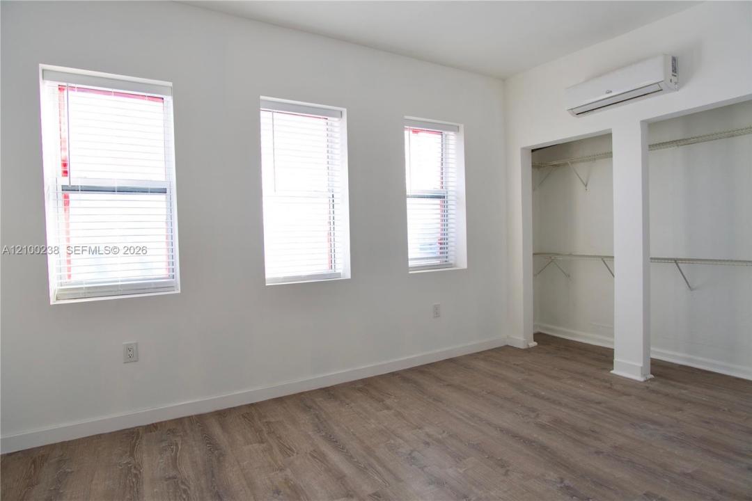 501 SW 6th Ct 323, Miami, Florida 33130, USA