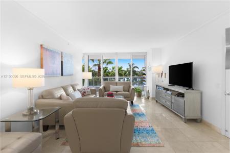 21205 Yacht Club Dr 504, Aventura, Florida 33180, USA