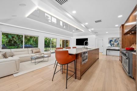 16 Little Pond Road, Manalapan, Florida 33462