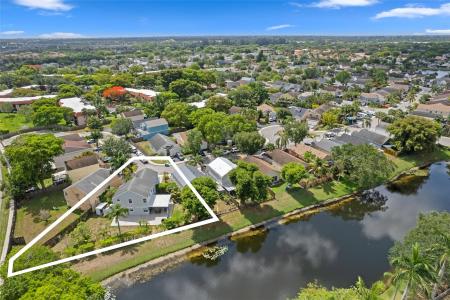 133 SW 159TH Way, Sunrise, Floryda 33326, USA