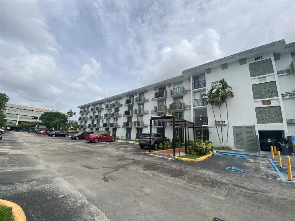 16450 NW 2nd Ave 104, Miami, Floride 33169, États-Unis