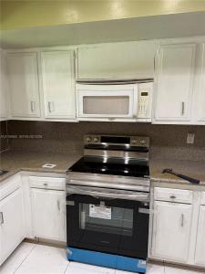 1420 SW 28th Ave 6, Boynton Beach, Florida 33426, USA