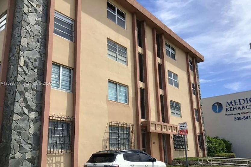 3075 NW 7th St 101, Miami, Florida 33125, Stati Uniti