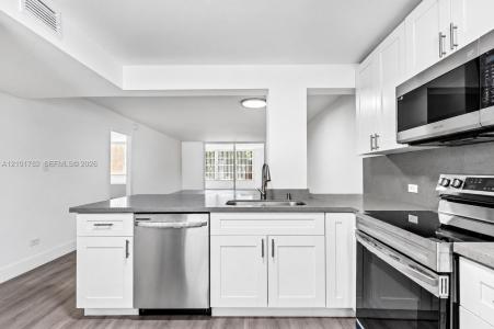 445 NE 195th St 125, Miami, Florida 33179