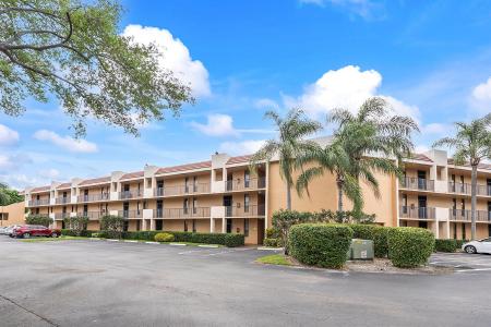 5828 CORAL LAKE Drive 304, Margate, فلوريدا 33063, الولايات المتحدة