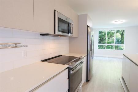 2555 NE 193rd St 2223, Miami, فلوريدا 33180, الولايات المتحدة