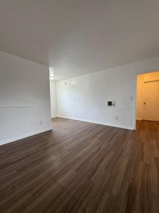 17031 NE 21st Ave 14, North Miami Beach, פלורידה 33162, ארצות הברית של אמריקה