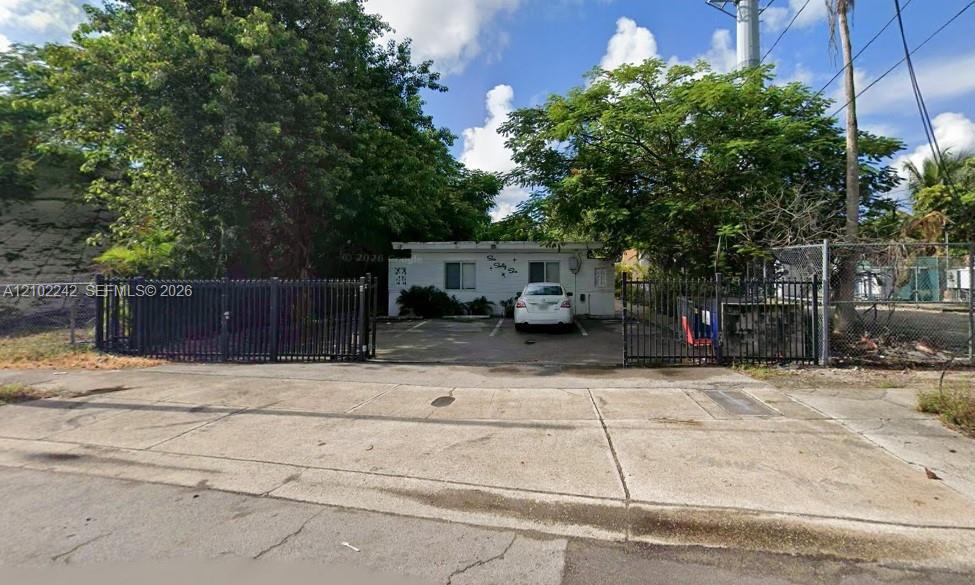 666 NW 35th St 2, Miami, フロリダ 33127, アメリカ合衆国