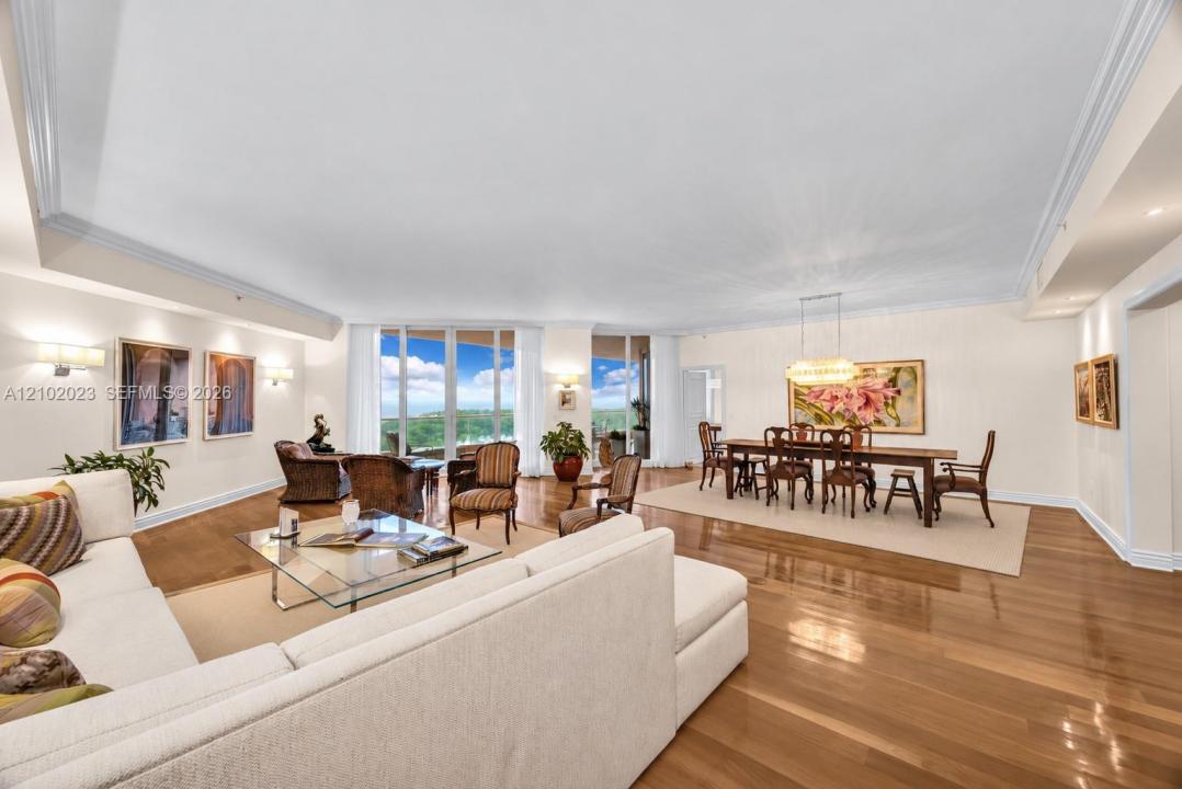 60 Edgewater Dr 14E, Coral Gables, Florida 33133, Estados Unidos