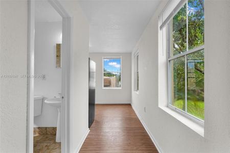 520 NW 49th St A, Miami, Floride 33127, États-Unis