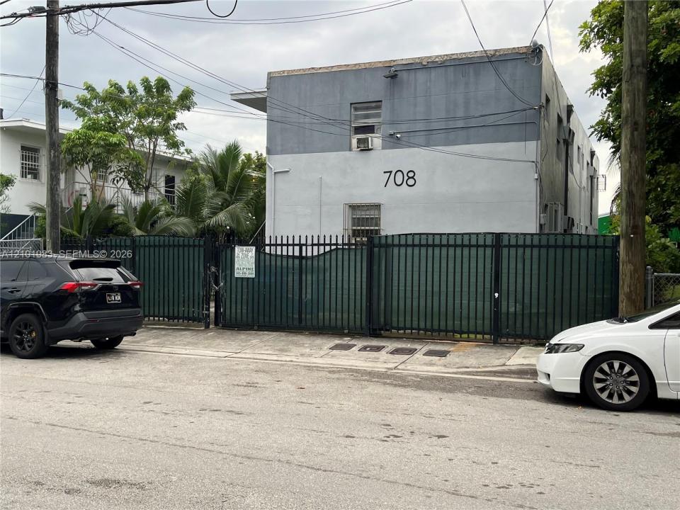708 NW 4th Ave 5, Miami, Floryda 33136, USA