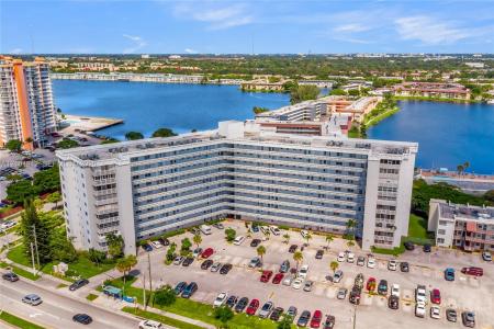 1401 NE Miami Gardens Dr 892, Miami, Florida 33179, Estados Unidos