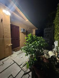 89xx SW 83rd St 1, Miami, Florida 33173, Estados Unidos