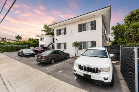 520 NE 82nd Ter 9, Miami, Floride 33138, États-Unis