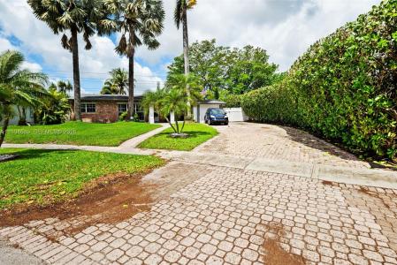 911 SW 51st Ave, Plantation, Флорида 33317, Соединенные Штаты