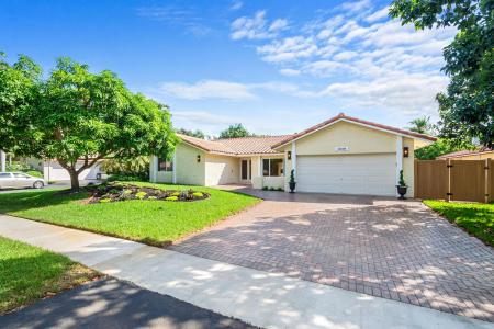 1340 NW 97TH Avenue, Plantation, Floride 33322, États-Unis