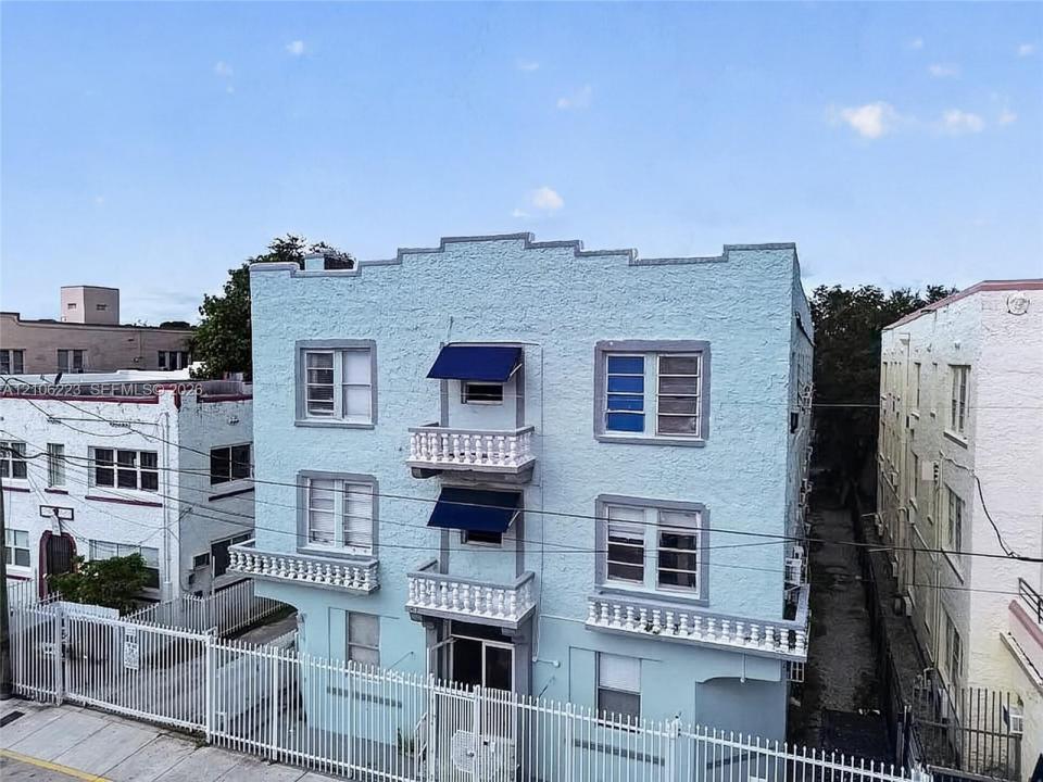 967 SW 5th St 16, Miami, Florida 33130