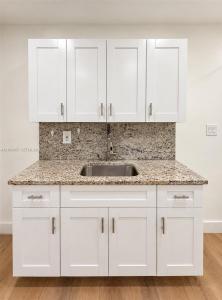 1721 SW 14th st B, Miami, Flórida 33145, Estados Unidos