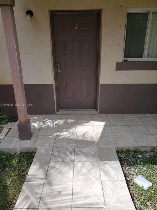 14030 NE 3rd Ct 2, Miami, फ्लोरिडा 33161, संयुक्त राज्य अमेरिका