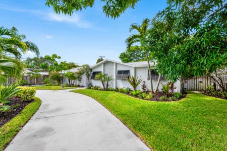 317 DALY Road, Tequesta, Floryda 33469, USA