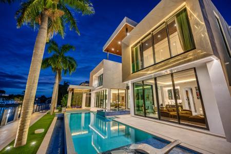 2856 NE 26TH Place, Fort Lauderdale, Florida 33306
