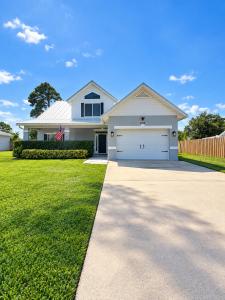 1725 8th SW Avenue, Vero Beach, Florida 32962