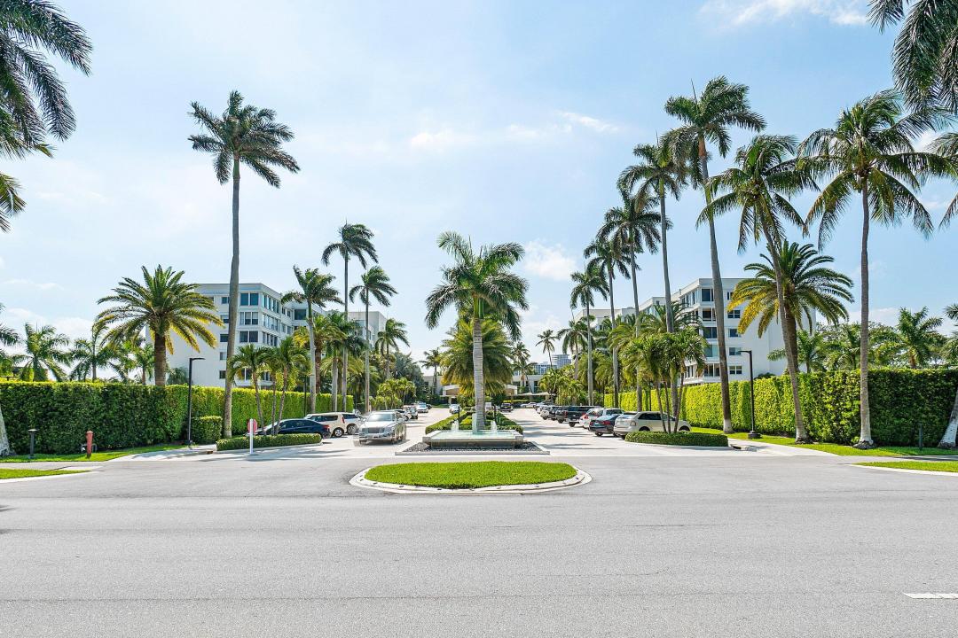 44 COCOANUT Row 222B, Palm Beach, Флорида 33480, Соединенные Штаты