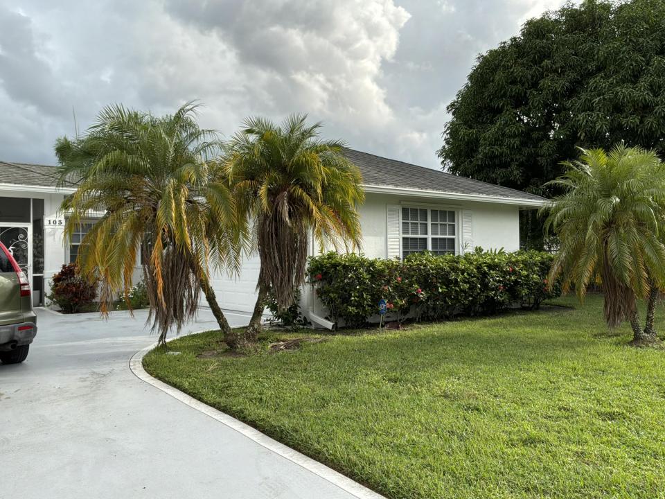 103 BROOK WOODE Avenue, Royal Palm Beach, Florida 33411, Stati Uniti