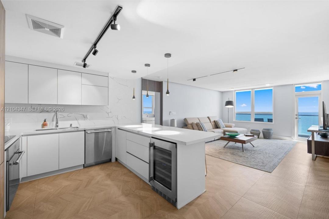 10185 Collins Ave 919, Bal Harbour, Florida 33154, HOA KỲ