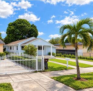 258 E 12th St, Hialeah, Floride 33010, États-Unis