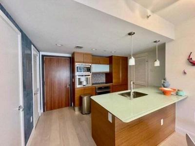 5875 COLLINS Avenue 1606, Miami Beach, Floride 33140, États-Unis