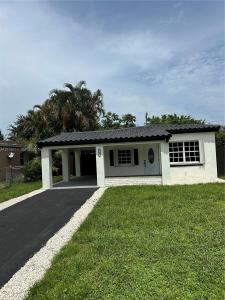17451 NE 19th Ave, North Miami Beach, Floride 33162, États-Unis