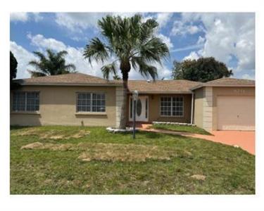 8211 NW 66th Terrace, Tamarac, Flórida 33321, Estados Unidos