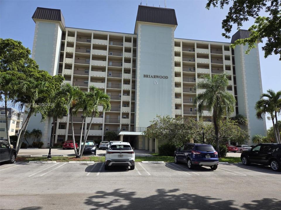 9101 W Sample Rd 102, Coral Springs, Florida 33065, Estados Unidos