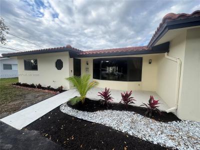 1109 SE 10th St, Deerfield Beach, Florida 33441, USA