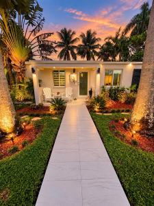 9755 SW 54th St, Miami, Florida 33165, USA