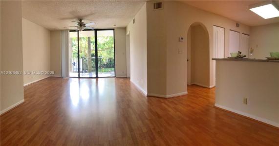 10121 W Sunrise Blvd 204, Plantation, Florida 33322, USA