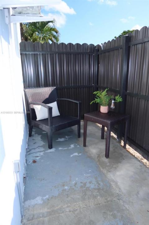 10450 SW 166th Ter 0, Miami, Florida 33157