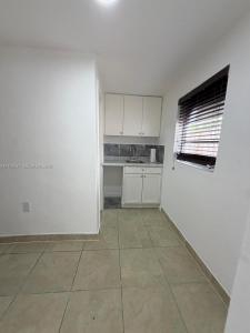 10430 NW 35th Pl unit 1, Miami, フロリダ 33147, アメリカ合衆国