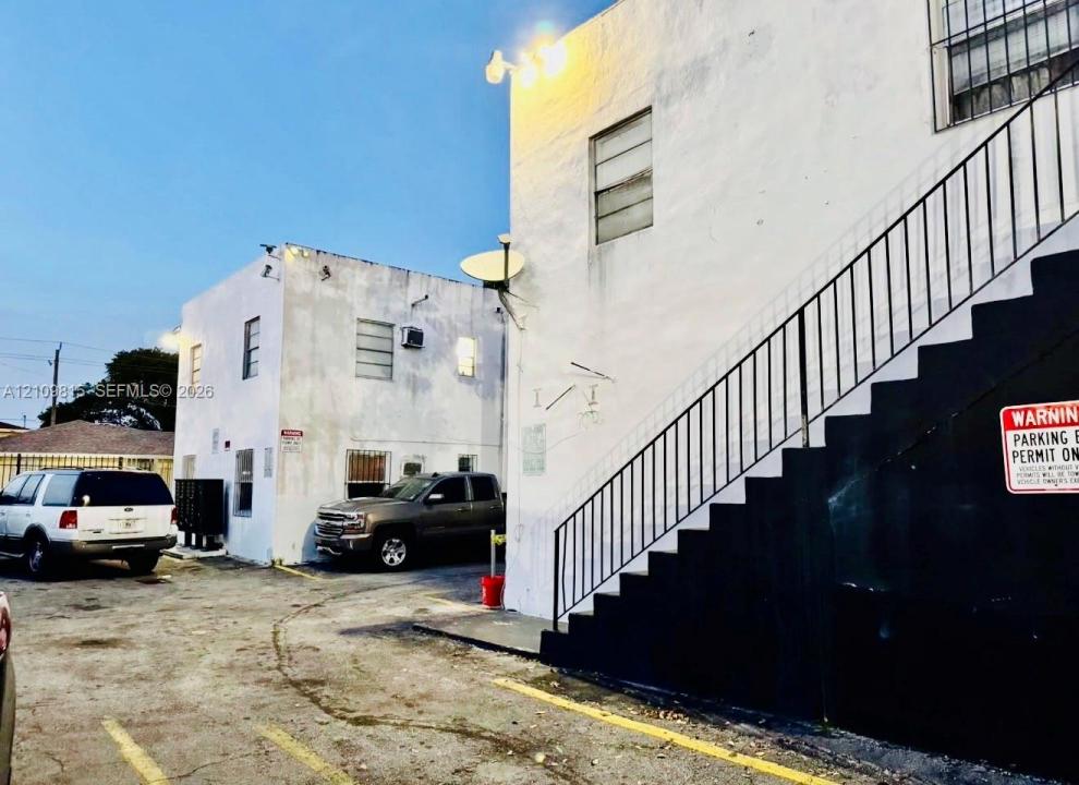 1601 NW 62nd St 27, Miami, Floryda 33147, USA